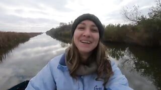 На каяках за окунем возле Гура-Портицей в Румынии