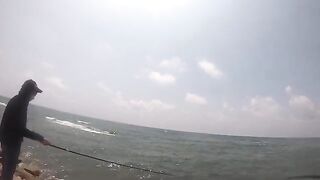 Выходной у моря в Хочаме: мелкую рыбу отпускаем, крупную берем к обеду