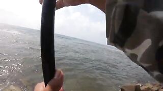 Выходной у моря в Хочаме: мелкую рыбу отпускаем, крупную берем к обеду