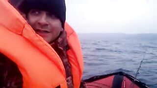 Первый выход на лодке ПВХ к острову Русский: рыбалка во Владивостоке