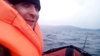 Первый выход на лодке ПВХ к острову Русский: рыбалка во Владивостоке
