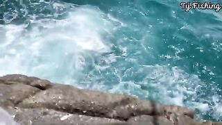 На скалах Нёнли у Куинёна: морская рыбалка и обрывы поводка