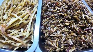 С ребенком на рыбацкой лодке Кото: удочка и ловушки для кальмара