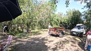 Жареная рыба, друзья и ливень на берегу в Уругвае