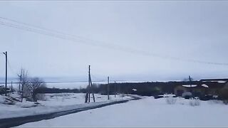Двадцать километров по льду Онеги в поисках налима