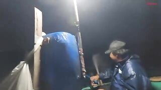 В море на круглой лодке у Лонгхая: ночная сеть и утренний улов