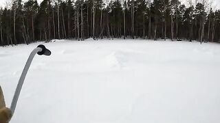 Поздний выход на лед Онеги за хариусом