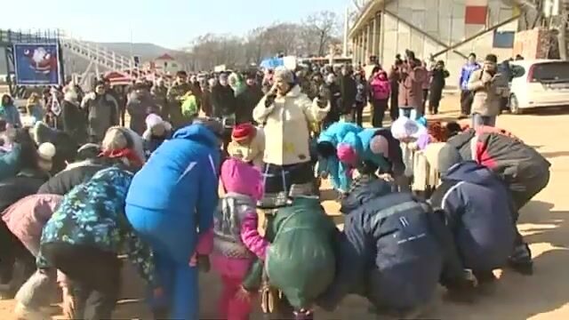 Народная рыбалка на Русском острове: лунки, морская звезда и уха на морозе