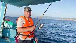Ранний выход из Куинёна: сначала макрель, потом ловля на креветку