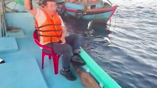 Ранний выход из Куинёна: сначала макрель, потом ловля на креветку
