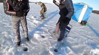 Кочегарка на Русском острове: лунки, палатка и первая навага