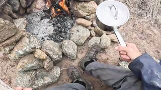 С обрыва к воде и обратно к костру на Южном океане