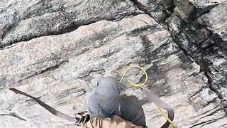 С обрыва к воде и обратно к костру на Южном океане