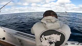 Пять тунцов после поломки управления: насыщенный день в Южном океане