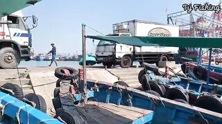 Смена точки у плавучих садков Хайминя возле Куинёна