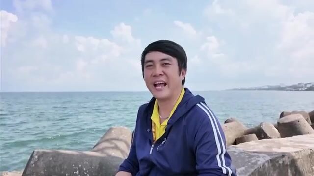 Лодки и подводная охота в устье Зыонгдонга: как проходит день рыбацкого порта Фукуока