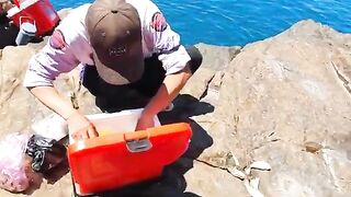 Утро на мысе Йен у Куинёна: рыба для обеда и длинный день на камнях