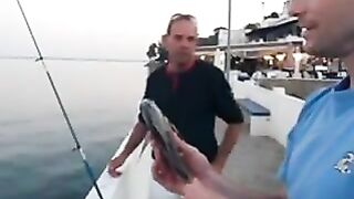 Пять часов ожидания у берега Мапуту: вечерняя рыбалка с друзьями