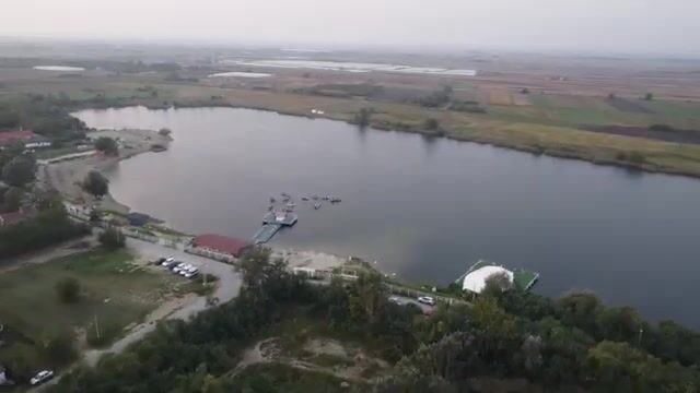 Чемпионат Сербии по ловле басса: лодки среди камыша, спиннинг и награждение участников