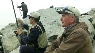 Утро на Каспии в Махачкале: вобла, подлещик и бычки у городского берега
