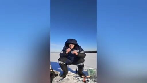 Зимняя рыбалка на Онежском озере без поклевок: перебор блесен и мормышек в солнечный день