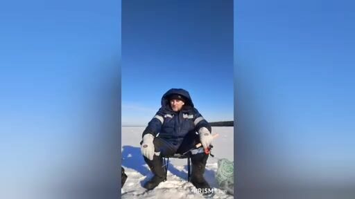 Зимняя рыбалка на Онежском озере без поклевок: перебор блесен и мормышек в солнечный день