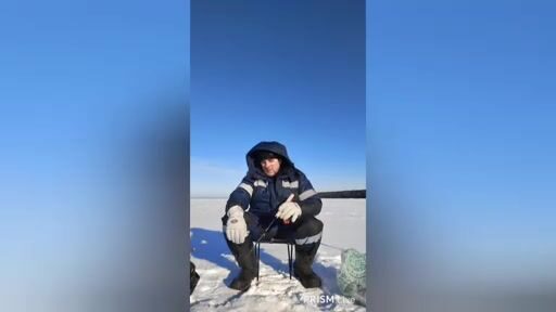 Зимняя рыбалка на Онежском озере без поклевок: перебор блесен и мормышек в солнечный день