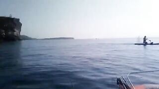 Остров Русский на лодке Gladiator 330: рыбалка и троллинг на обратном пути