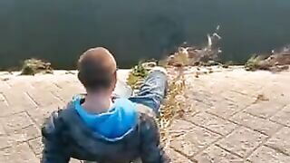 Рыбалка у городской воды в Осаке: спиннинг и возвращение рыбы