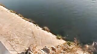 Рыбалка у городской воды в Осаке: спиннинг и возвращение рыбы