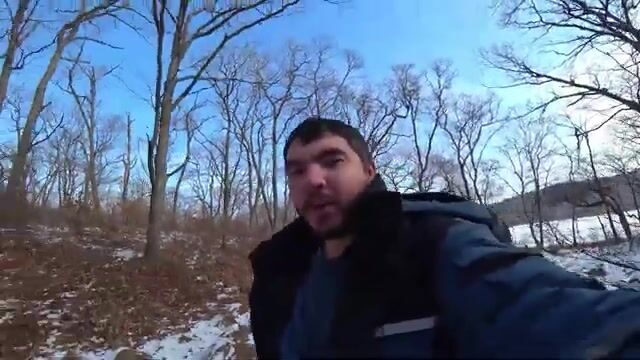 Зимняя рыбалка на корюшку у острова Русский: первый выход на лед, блесны и проба самодура