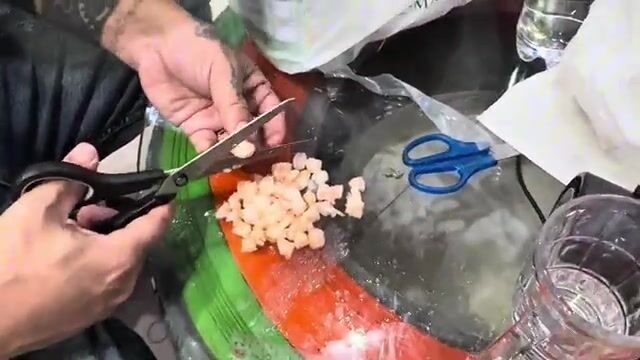 Вечерняя рыбалка на пляже Микхе в Дананге: креветка для наживки и поиск места