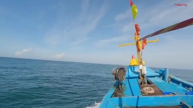 Ночной выход из Лонгхая: как рыбаки ищут косяк под водой и ставят сеть