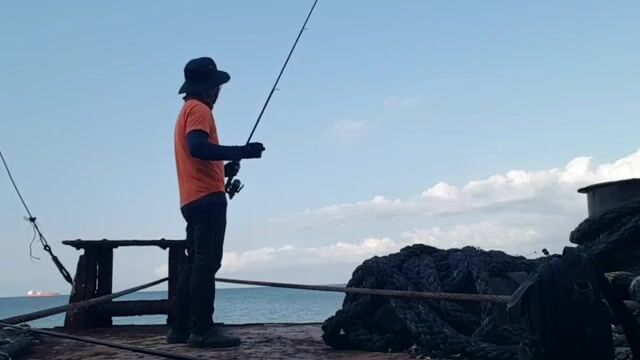 Рыбалка с друзьями в Экваториальной Гвинее: береговые забросы, барракуда и неспешный отдых