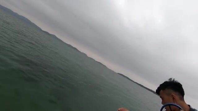 С каяка у острова Кото: первая морская рыбалка с местным рыбаком