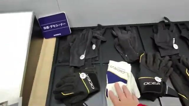 Fishing Show Osaka 2025: японская выставка снастей, сборка удилищ и ловля форели в аквариуме