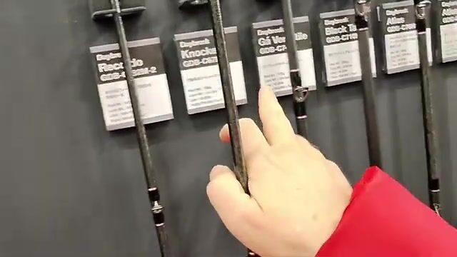 Fishing Show Osaka 2025: японская выставка снастей, сборка удилищ и ловля форели в аквариуме