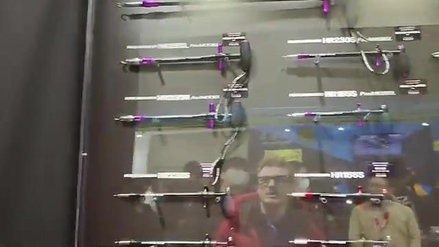 Fishing Show Osaka 2025: японская выставка снастей, сборка удилищ и ловля форели в аквариуме