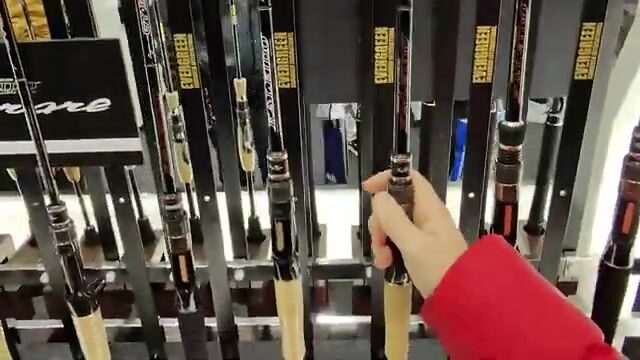 Fishing Show Osaka 2025: японская выставка снастей, сборка удилищ и ловля форели в аквариуме