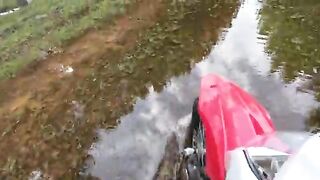 На мотоцикле к ручью в Уругвае: рыбалка после нескольких дождливых дней