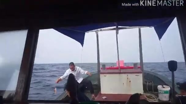 Морская рыбалка у островов Кото: первый выход на деревянной лодке