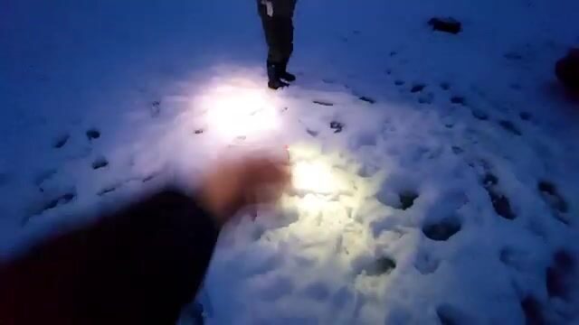 Зимняя рыбалка на налима в Онежском заливе Белого моря: корюшка на джиге и ночевка на льду