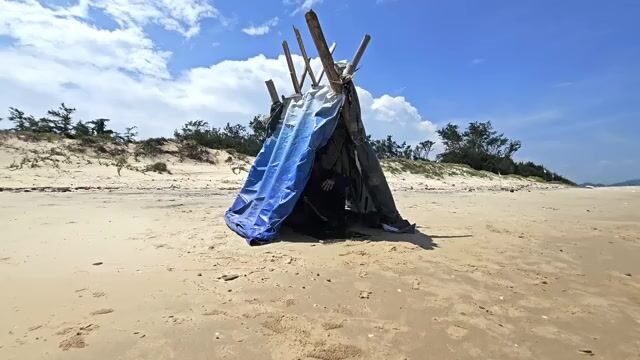 День на берегу Хочама: местные рыбаки, сеть и рыба на углях