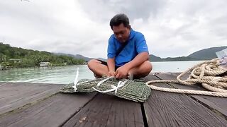 Ночевка у воды и рыбалка возле комнаты в Салак-Пхете на Ко Чанге во время дождливого сезона