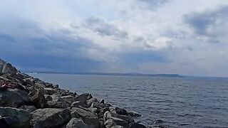 Спиннинг с городского пирса во Владивостоке: майские бычки на легкие приманки в Японском море