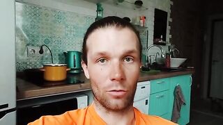 Спиннинг с городского пирса во Владивостоке: майские бычки на легкие приманки в Японском море