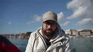 Рыбалка с лодки в Мраморном море у Стамбула: медленный троллинг после утреннего шторма