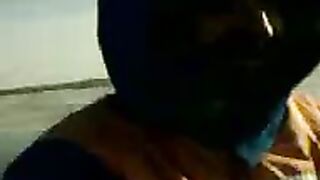 Первая крупная щука на плотвичку со льда в Наркунах в Беларуси и осмотр рыбы без взвешивания