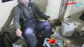 Подледная навага и корюшка в Унской губе с поездкой на снегоходе и возвращением до ухода воды
