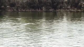 На берегу Марицы в Пловдиве с местными рыбаками и опарышем для ловли на городской реке